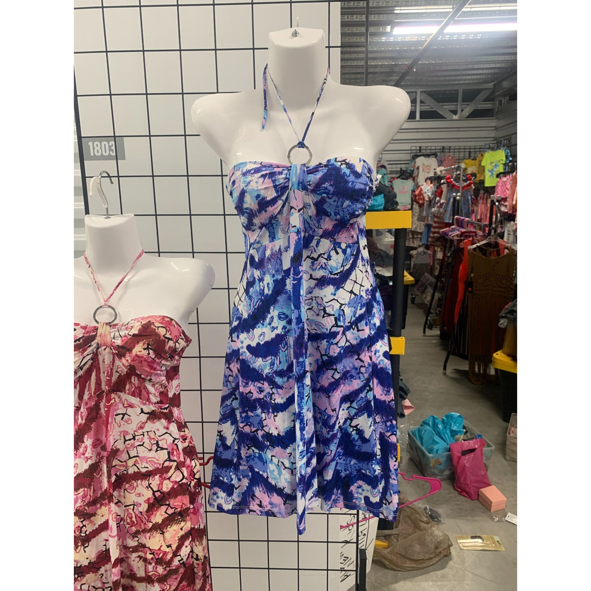 NWOT SUMMER DRESS GREAT FOR VACATIONS RESIORTS OR A NICE COMFY DATE NIGHT DRESS