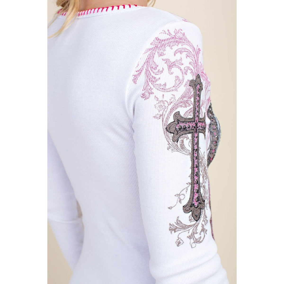 CROSS WING PRINTED V NECK LONG SLEEVE TOP