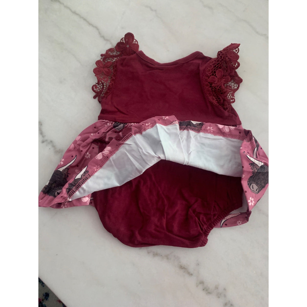Baby Girl Burgundy Lace Ruffle Bodysuit With Highland Cow Print Skirt0/3M
